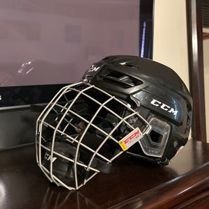 XS CCM FL40 Helmet (Used)