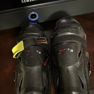 Bauer Vapor X2.9 11" Shin Pads (Used)
