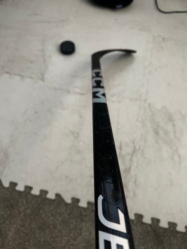 Intermediate CCM JetSpeed FT5 Pro Left Hand Hockey Stick P29 Pro Stock (Used)