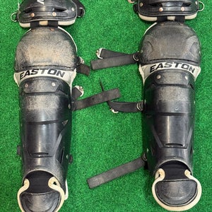 Easton Black Magic 2.0 Catchers leg guards