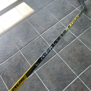 Junior True Catalyst PX Hockey Stick Right Handed (Used)