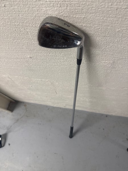 Northwestern Northwestern Right Handed Wedge (Used)