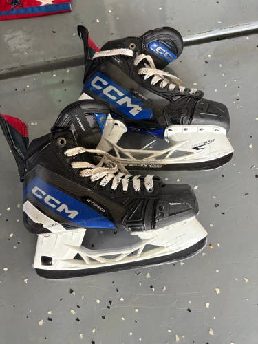 2022 CCM JetSpeed Hockey Skates Regular Width Size 6 (Used)