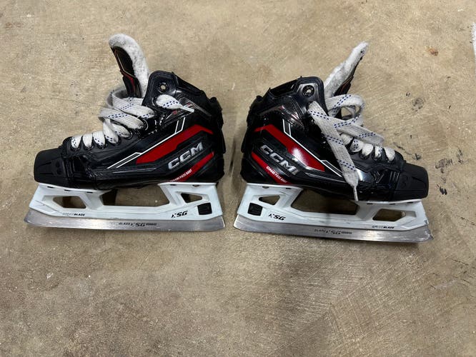 CCM EFLEX 6.9 Hockey Goalie Skates Regular Width Size 3 (Used)