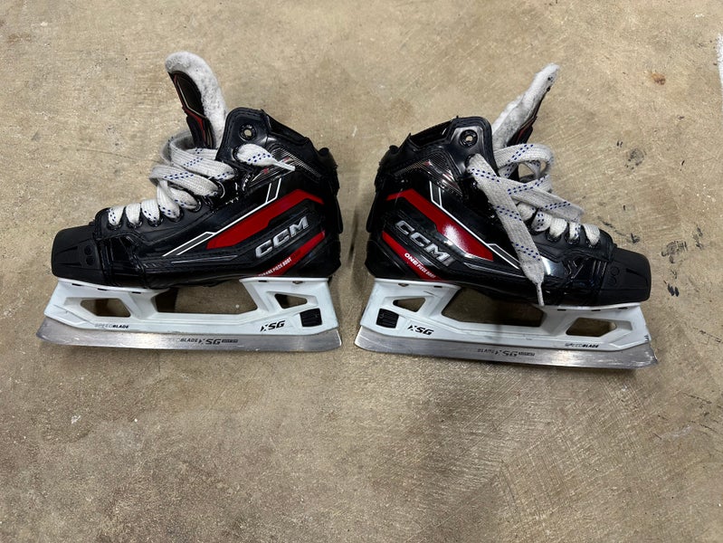 CCM EFLEX 6.9 Hockey Goalie Skates Regular Width  Size 3 (Used)