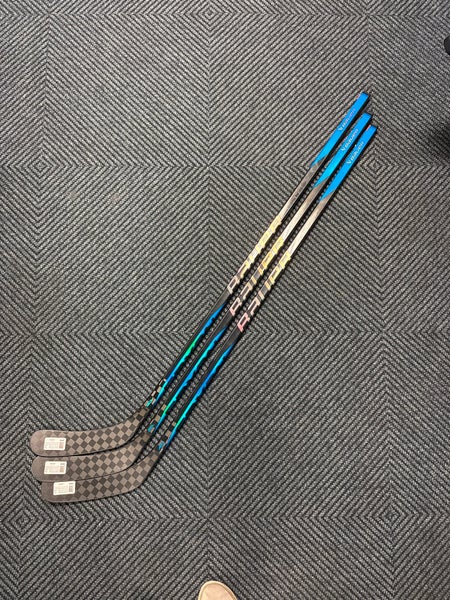 Youth Bauer Nexus Sync Hockey Stick 30 FLEX Right Handed P92 (New) 3 PACK