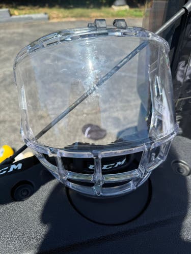 Large  CCM FV1 Shield Fits All Senior And Intermediate Helmets