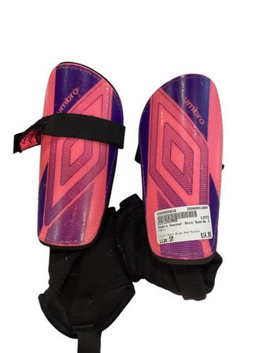Used Umbro Soccer Shin Guards Junior Navy Blue And Purple SM 11884-S000050616