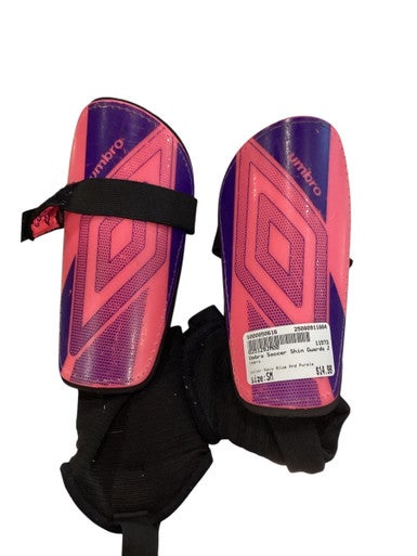 Used Umbro Soccer Shin Guards Junior Navy Blue And Purple SM 11884-S000050616