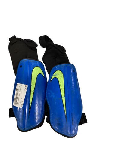 Used Nike Soccer Shin Guards Junior Royal Blue SM 11884-S000050617