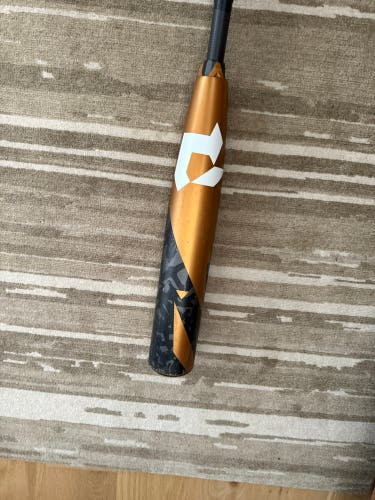 2023 DeMarini Zoa Composite USSSA Certified Bat (-8) 22 oz 30" (Used)