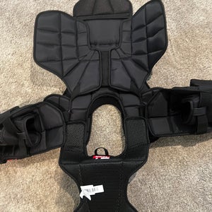 Large  CCM Eflex 6.9 Goalie Chest Protector (New)