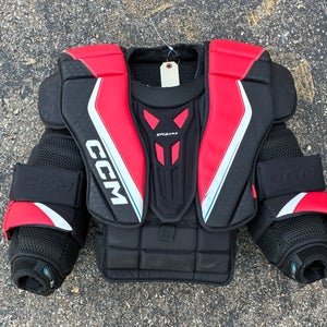 Intermediate Medium CCM Eflex 6.9 Goalie Chest Protector (Used)