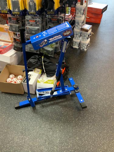 Used Louisville Slugger BLUE FLAME BB/SB Pitching Machine Royal Blue 11823-S000033394