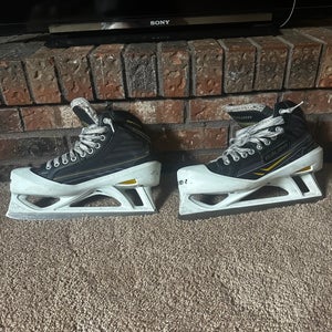 Bauer Supreme One.7 Hockey Goalie Skates Regular Width  8.5 (Used)