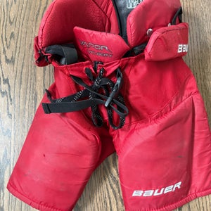 Junior Small Bauer VAPOR VELOCITY Hockey Pants (Used)