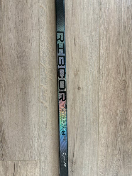 Senior CCM RibCor Trigger 8 Pro Right Handed Hockey Stick P29 (Used)