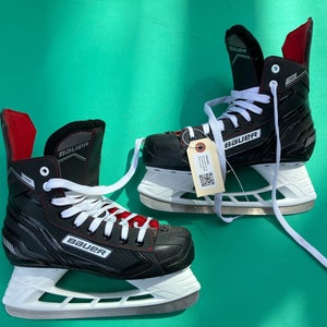 Senior Bauer Ns Hockey Skates Regular Width 6 (Used)