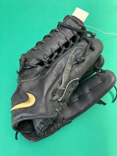 Black Nike Alpha Huarache RH Outfield Baseball Glove 12.75" (Used)