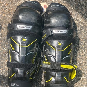 Junior Bauer Mach Shin Pads 10" (Used)