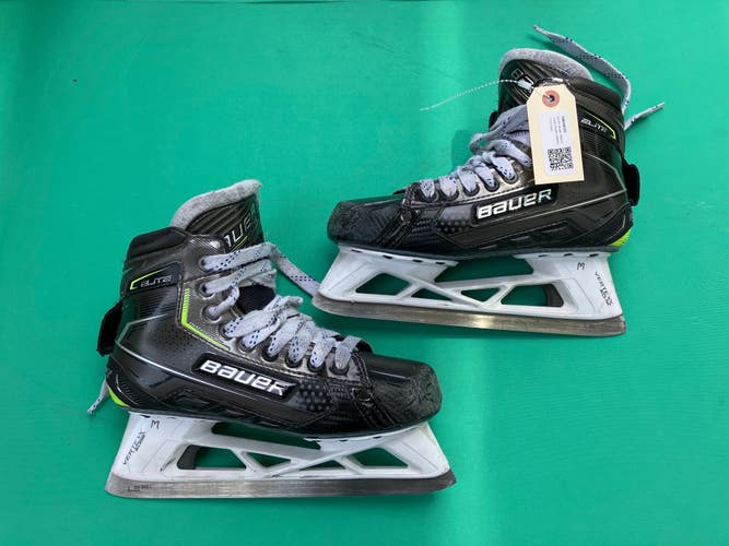 Senior Bauer Elite Hockey Goalie Skates 7.5 (Used)