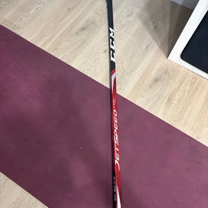 Intermediate CCM JetSpeed FT460 Right Handed Hockey Stick P88  (New)