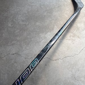 P28 77 Flex Senior Bauer Nexus Tracer Left Hand Hockey Stick Pro Stock (Used)