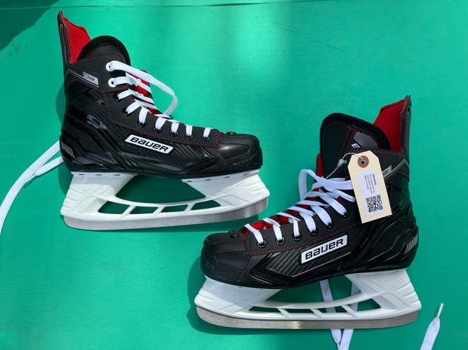 Senior Bauer Ns Hockey Skates Regular Width 8 (Used)