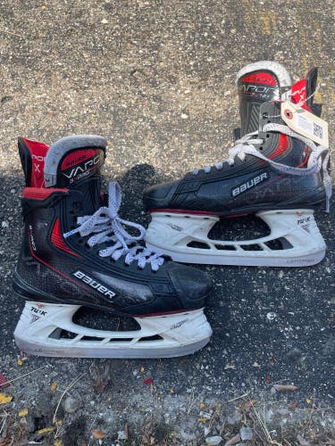 Junior Bauer Vapor 3X Pro Hockey Skates Regular Width Size 3 (Used)