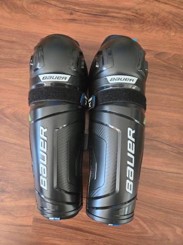 Junior Bauer X 11" Shin Pads (New)