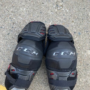 Senior Small CCM RBZ PRO Elbow Pads (Used)