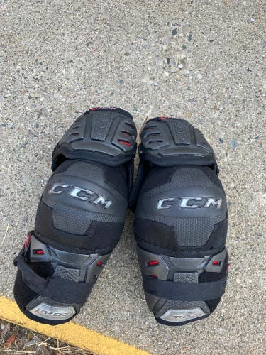 Senior Small CCM RBZ PRO Elbow Pads (Used)