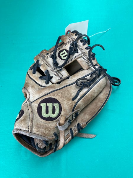Wilson A2000 RH Baseball Glove 11.25" (Used)