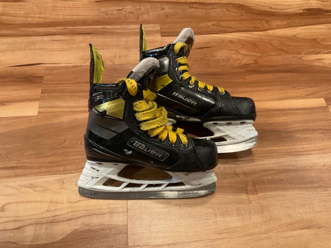 Bauer Supreme 3S Pro Hockey Skates Regular Width 13 (Used)