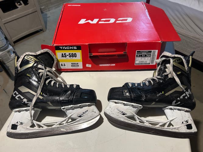 2023 CCM AS-580 Hockey Skates Regular Width 8.5 (Used)