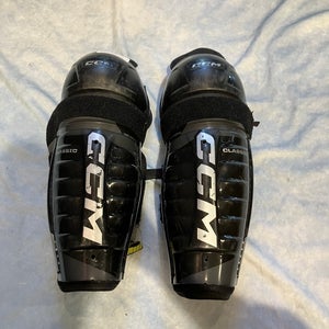 Junior CCM Tacks Classic Pro Shin Pads 12" (Used)