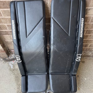 Black 30" Junior Warrior Ritual g6 Goalie Leg Pads (Used)