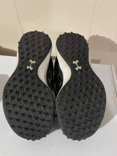 Black Kid's 4.5Y (Big Kids / Youth) Youth Under Armour Low Top Turf Cleats (Used)