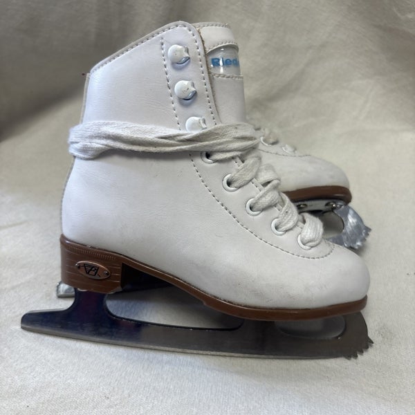 Girls Junior Youth Size 9 Riedell Figure Ice Skates.  White