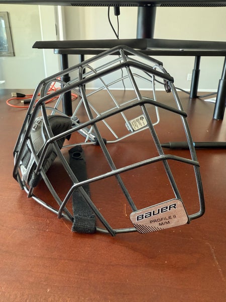 Medium Bauer Profile II Facemask Full Cage (Used)