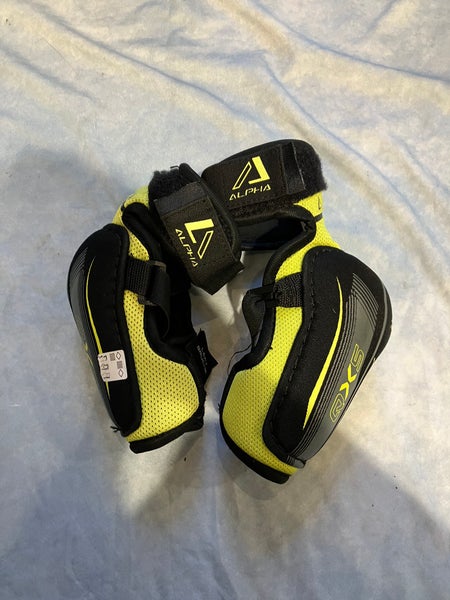 Junior Medium Warrior Alpha QX5 Elbow Pads (Used)