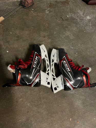CCM JetSpeed FT2 Hockey Skates Extra Wide Width 11 (Used). Perfect If Need Replacement Left Skate