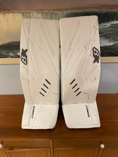 35"  Brian's OPTiK 2 Goalie Leg Pads (Used)