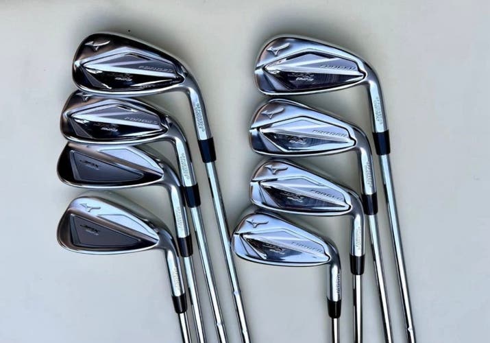 Men's 2023 Mizuno JPX 923 Forged Right Handed Iron Set Stiff Flex  Steel Shaft (Used)