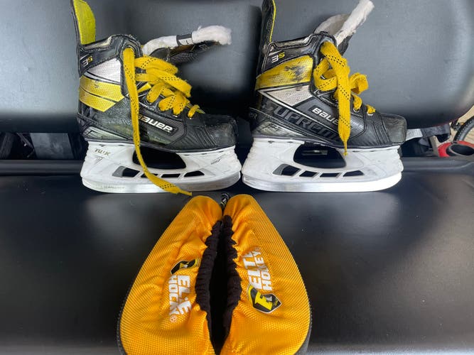 Bauer Supreme 3S Hockey Skates Regular Width Size 1 (Used)