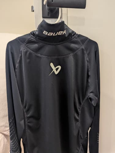 Bauer Youth Medium LS NeckProtect KEVLAR Base Layer Shirt