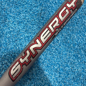 Easton Synergy Bat (-7) Composite 27 oz 34" (Used)