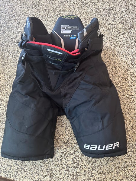 Large Junior Bauer Vapor Hyperlite Hockey Pants  (Used)