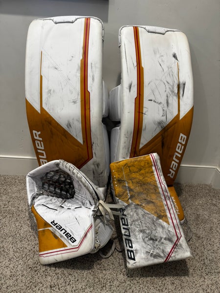 NHL Game Used Jiri Patera Full Goalie Set (regular)