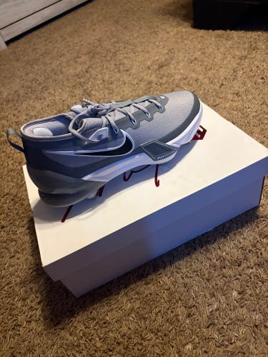 Gray Men's Size M 11.0 (W 12.0) Nike Metal (New)